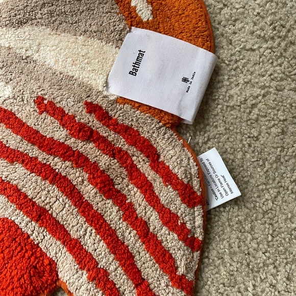 NWT Urban Outfitters Home Mushroom Tufted Shag Bath Mat - Picture 5 of 13